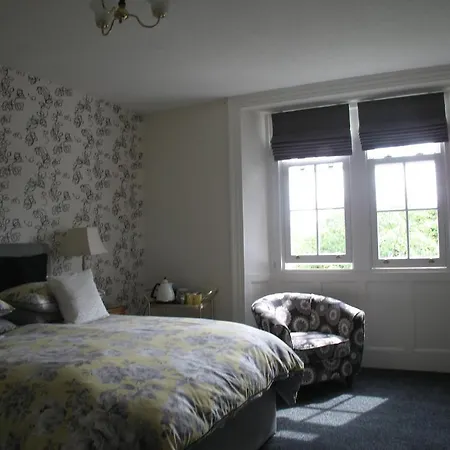 Tymparon Hall Country house *